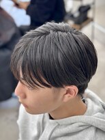 レヴィア(REVIA)&nbsp;メンズカット刈り上げ眉カットフェードカット