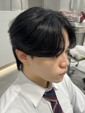 アールプラスヘアサロン(ar+ hair salon) カルマセンターパートウルフ