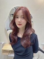 ロエ(LOE)&nbsp;ハッシュカットピンクブラウンロングレイヤーカット