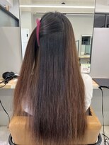 リジー(Litzy)&nbsp;ボリュームダウンで扱いやすい髪に♪《木寺》