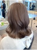表参道ブラウンベージュヘーゼルベージュ顔周りレイヤーカット