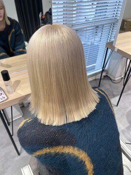 レブ 難波店(REV.) 髪質改善/ブリーチ/ダブルカラー/韓国/インナーカラー/難波