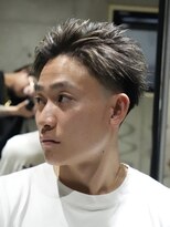 メッツ 原宿(METS)&nbsp;MEN'S/かき上げアップバング×テーパーフェード/ハイライト