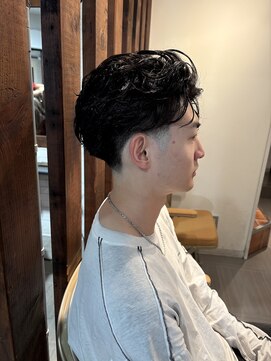 リロウ 大井町(Rellow) フェザーパーマ×テーパーフェード