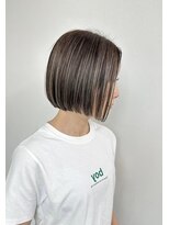スラッシュ ホワイト(SLASH white)&nbsp;脱白髪染めハイライト/白髪ぼかし/透明感カラー/髪質改善