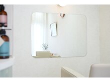 トイロ(toiro.)の雰囲気(お席は、移動しなくてもいいシャンプー台付きのソファーチェア)