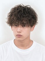 リア(Li'a by neolive)&nbsp;刈り上げマッシュ×波巻きパーマ