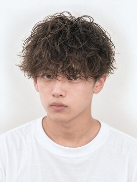 リア(Li'a by neolive) 刈り上げマッシュ×波巻きパーマ