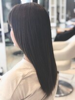 ミーティア バイ クアトロ(Meteor By QUATRO)&nbsp;赤味を抑えたアッシュグレー