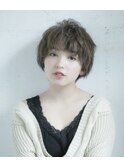 セクションカラーペールベージュ