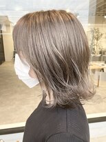 ナンバー(number+)&nbsp;大人可愛い小顔ウルフインナーカラーグレージュ立体感ひし形