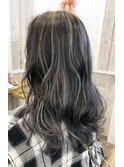 グレージュカラー×コントラストハイライト