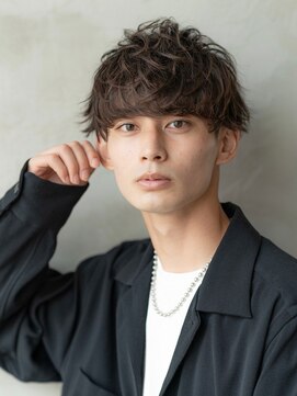 ハバナ 新宿(HAVANA) ソフトツーブロック/刈り上げ/センターパート/ツイスト/ビジネス