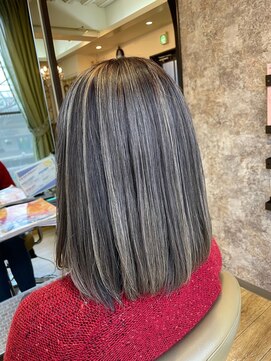 ビゼン 東伏見本店(hair make BIZEN) ハイライトカラー
