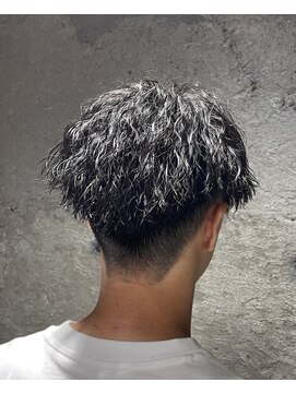 ライズ 綾瀬店(RISE) 癖毛を伸ばす時代は終わり！ツイストスパイラルパーマ！