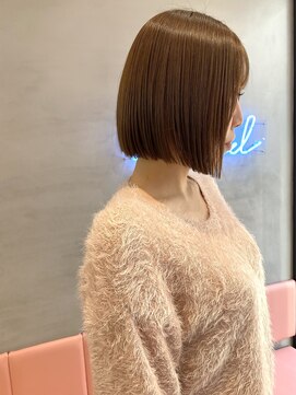 ロンドポレール 北千住(Lond polaire) 前下がりボブ×マロンベージュ