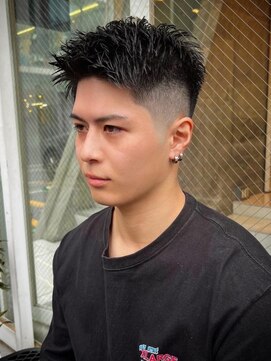 ビンゴ(BINGO) 1442黒髪アッシュブラックアップバング束間ツーブロック刈り上げ