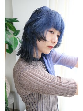 ネス(ness) ブルー/デザインカラー／エンドカラー／ステップカット/姫カット