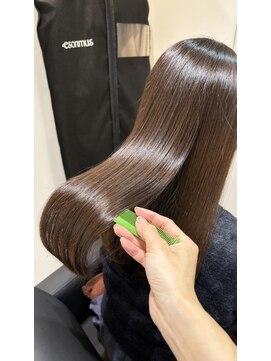 エミュスト(Emuest) ◯ 髪質改善　髪質改善トリートメント　髪質改善