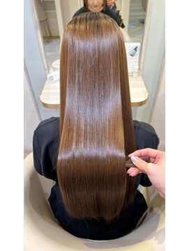 アンド ラ ブランシュ(&.La Blanche) アプリコットオレンジ/くびれヘア/ストレート/縮毛矯正