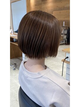 リーク(LEEK) スタイリング簡単！40歳からのナチュラルショートボブ