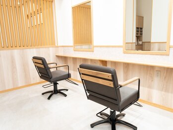 アトリエアンジェリーク(ATELIER ANGELIQUE)の写真/【美合駅から徒歩10分】大人女性のためのエイジングケアサロン《アトリエアンジェリーク》でうるツヤ髪へ*