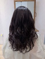 ヴィヴァーク 拝島駅前店(vivarc)&nbsp;レイヤー×パーマでつくる、ふんわり動く大人ヘア