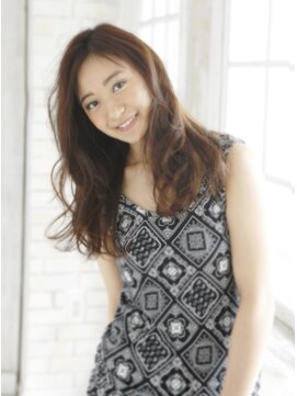 シャンプー ひろせ店(SHAMPOO) アンニュイな表情が際立つクランジ風ラッフィーボブ