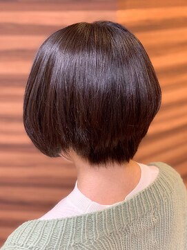 アークスヘアー レッドべージュ★スタイリング簡単♪小顔見せ☆丸みショート