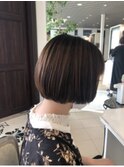 ショートボブ