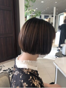 シザーズトリックス ノーブル(scissorstrix Noble) ショートボブ