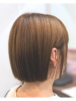 エノモト(ENOMOTO)&nbsp;大人かわいいハイライトカラー♪耳掛けぱっつんボブピレンジ