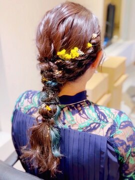 フォーエス(4S) 結婚式お呼ばれヘアアレンジ