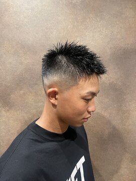 ビップ(V.I.P) ソフモヒスキンフェード