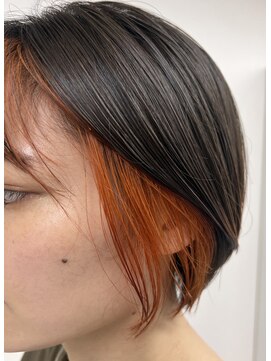 サロンドニケ インナーカラーブリーチ１回、オンカラーオレンジ