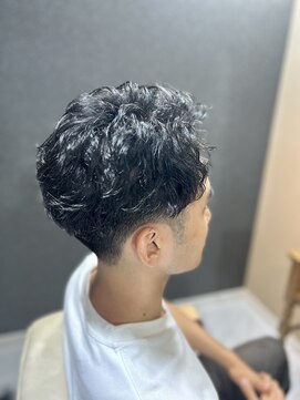 ジンリッチ(JiN RiCH) メンズ　渋め　クール　スパイラルパーマ