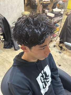 ルーメン 岐阜(ROOO MEN) メンズスパイキーショートカットソフトツイストスパイラルパーマ