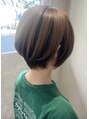 エストレーラ(estrela) 大人かわいいショート派手になり過ぎない白髪ぼかしカラーや