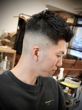 ザナンバースリー 八王子(THE NUMBER THREE) フェード/スキンフェード/濡れパン/アイロンパーマ　【八王子】