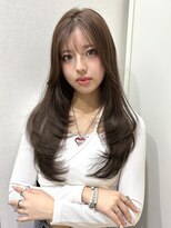 ユーフォリア 渋谷グランデ(Euphoria SHIBUYA GRANDE)&nbsp;レイヤーカット　オリーブベージュ　透明感　ブリーチなし