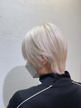 アジールヘア 所沢プロペ通り店(agir hair) 大人◎メンズホワイトウルフ×センターパート