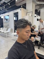 ルーストデラックス 京都河原町三条(ROOST dx)&nbsp;ホワイトメッシュ極道パーマ