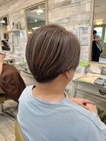 フゥカ 売市店(fuka)&nbsp;刈り上げショート×ハイライト×白髪ぼかしカラー