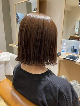 切りっぱなしボブ