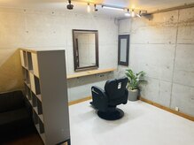 ロッカの雰囲気(メンズのお客様へ個室のご用意がございます。)