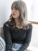 オルオル(O'olu'olu)&nbsp;フェザーバング×グレージュ外国人風ミディ