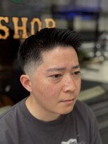 フォーコーナーズ(Four Corners)&nbsp;スキンフェードツーブロック刈り上げジェットモヒカンマンバン