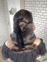 フェリーチェ 六本木店(Felice)&nbsp;カチモリ ヨシンモリ ハーフアップ ベロアリボン お呼ばれヘア