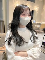 シアバイルーシー(SIA by LUCEY)&nbsp;暖色カラーブリーチなしピンクボルドーカラーレイヤーカット赤髪