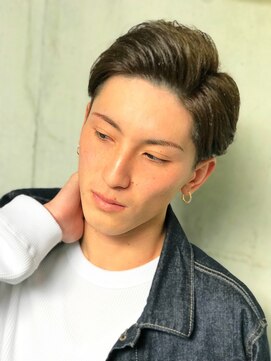 クオンヒール 淀屋橋店(QUON HEAL) スペインカール/スパイキーショート/フェザーパーマ/フェード〇